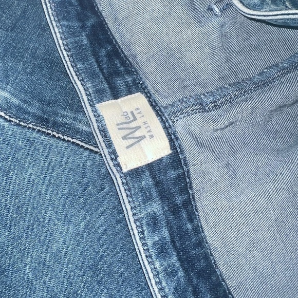 WASH LAB - DenimBlue Washed 
Trumpet Skirt with Slit in the  back  | Size 31 - Picture 10 of 10